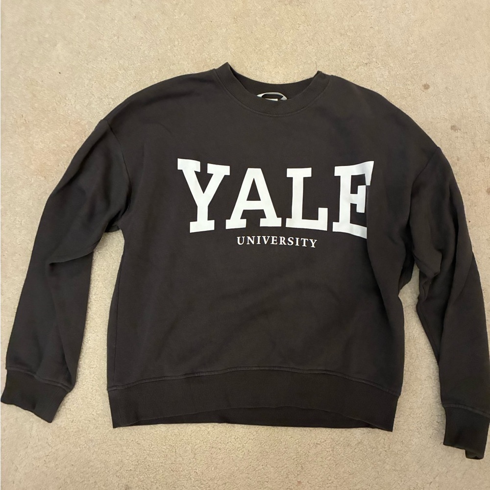 H&M Black Crewneck Sweater with White Print